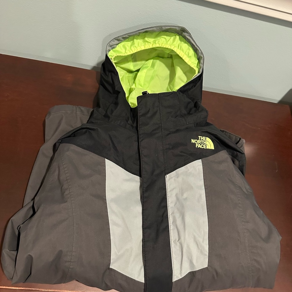 North face 2 in 1 zip out coat